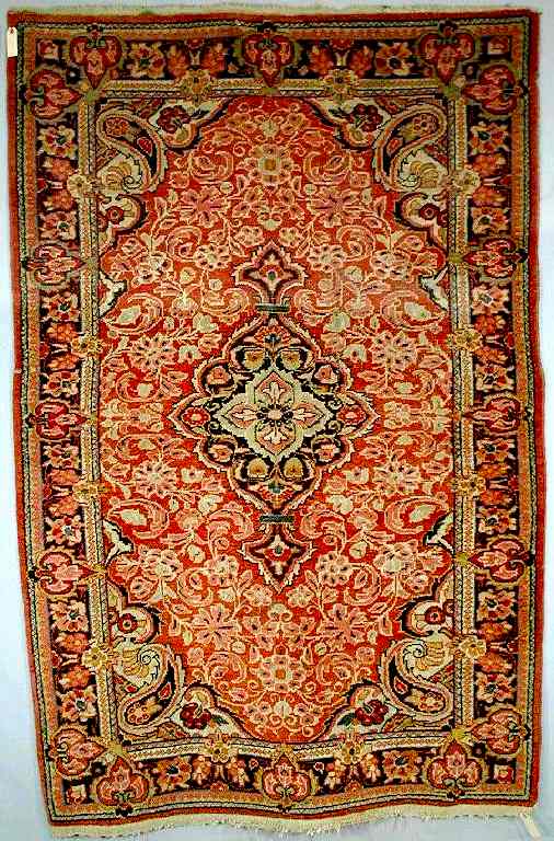 Sarouk Rugs: Mahal Rug C. 1920-30 W&W Lot 31
