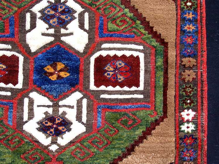 Turkish Rugs: Karapinar Rug Single medallion composition from Ed Krayer 