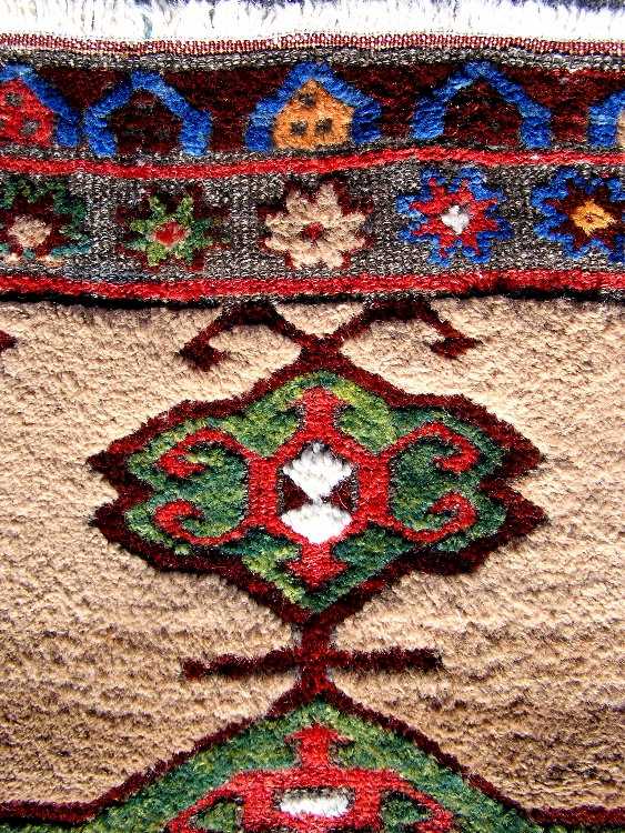 Turkish Rugs: Karapinar Rug Single medallion composition from Ed Krayer 